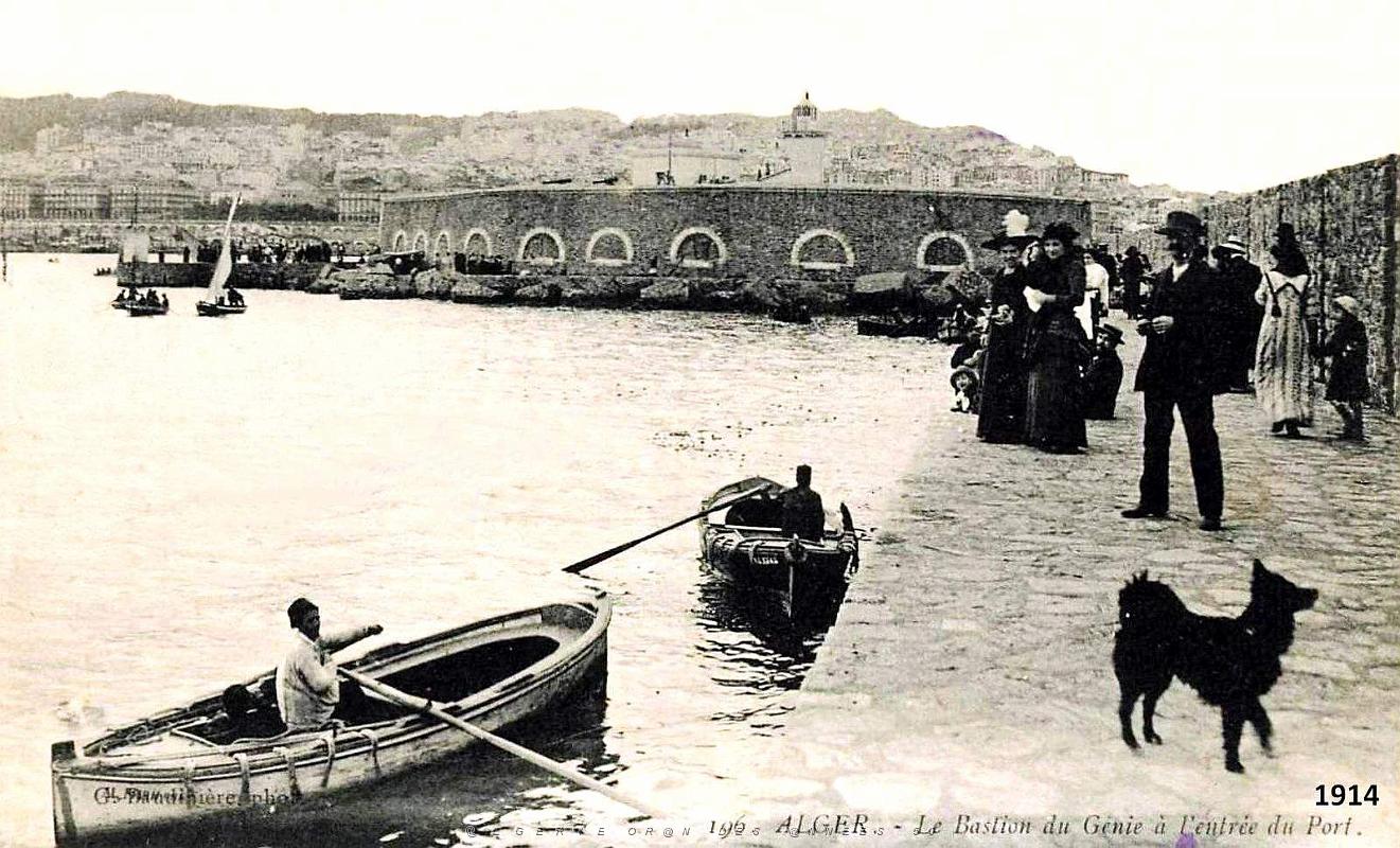 Alger - Port - Entree - Bastion du Genie - 1914.jpg